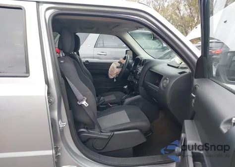 2016 Jeep Patriot Sport z USA, uszkodzony, nr VIN 1C4NJPBAXGD710608